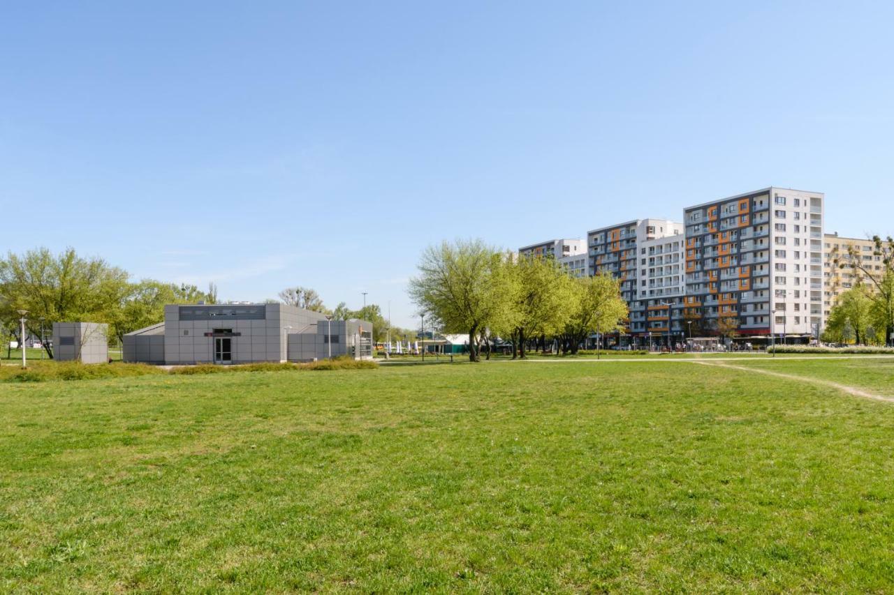 Luxlux Apartments Coconut Warsaw Exterior photo